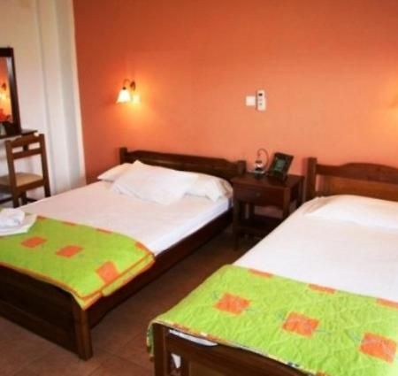 Triantafyllou Maria Rooms Skópelos Oda fotoğraf