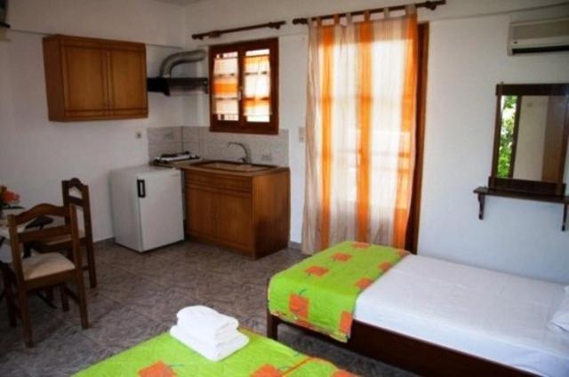 Triantafyllou Maria Rooms Skópelos Oda fotoğraf